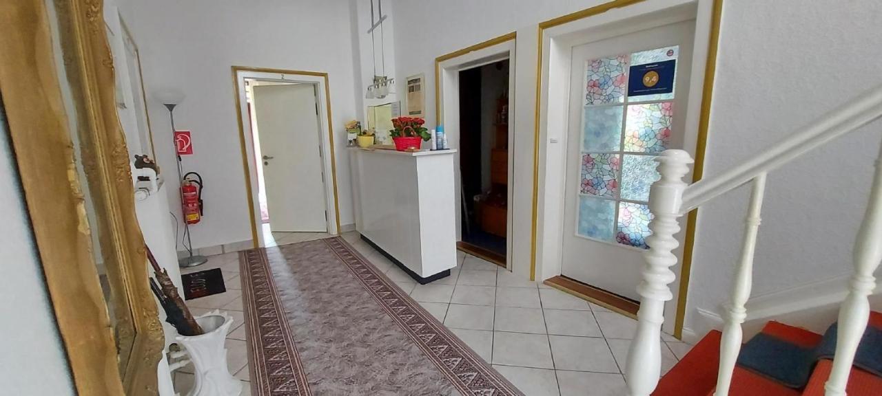 Ferienwohnungen Parkschloesschen Bad Pyrmont Dış mekan fotoğraf